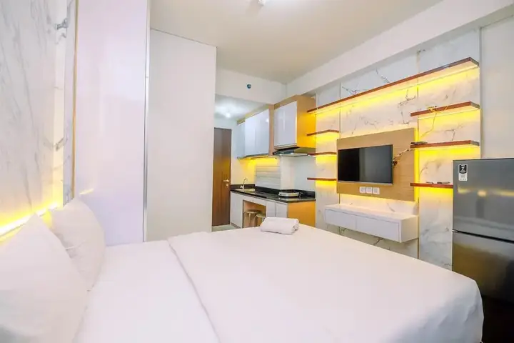 Cozy Stay And New Furnished Studio At Transpark Cibubur Apartment — фото 4