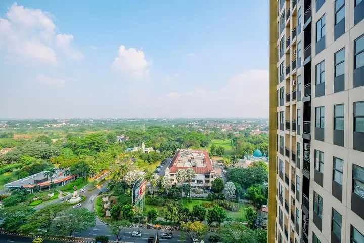Депок: Cozy Stay And New Furnished Studio At Transpark Cibubur Apartment
