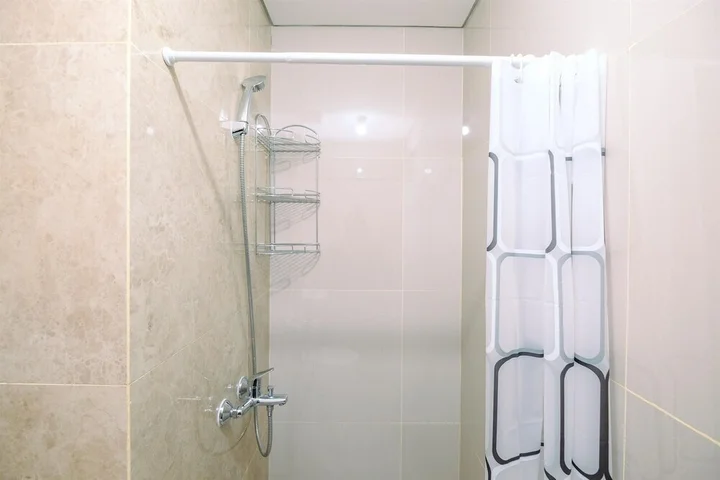 Депок: Cozy Stay And New Furnished Studio At Transpark Cibubur Apartment