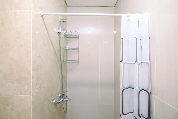 Депок: Cozy Stay And New Furnished Studio At Transpark Cibubur Apartment