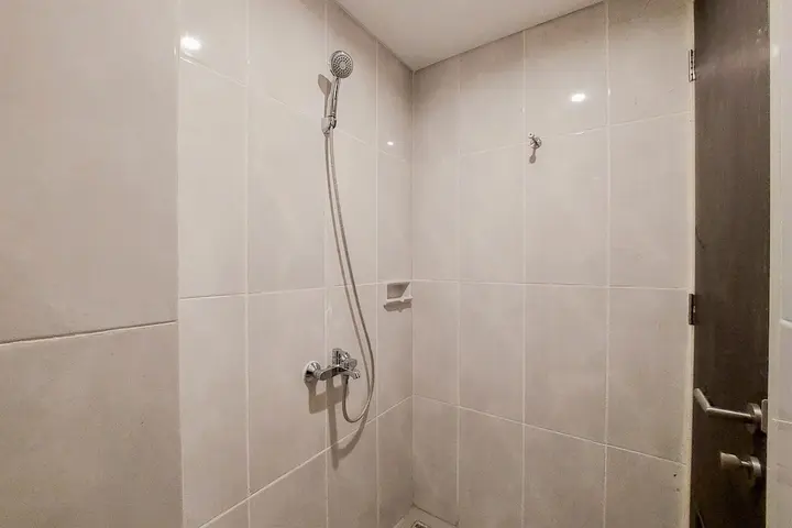 Legok: Cozy And Nice Studio Apartment At Serpong Garden