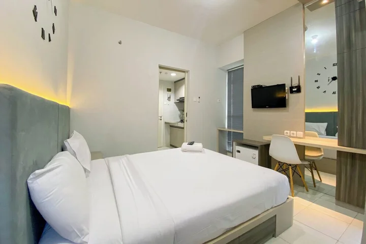 Семаранг: Comfortable 1Br Without Living Room At Amartha View Apartment
