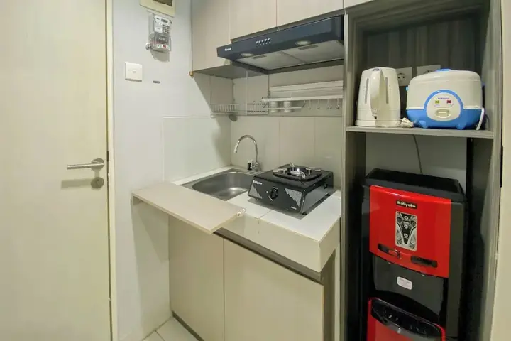 Семаранг: Comfortable 1Br Without Living Room At Amartha View Apartment