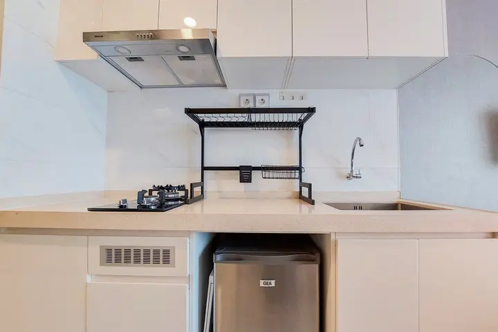 Legok: Gorgeous And Tidy Studio At Sky House Bsd Apartment