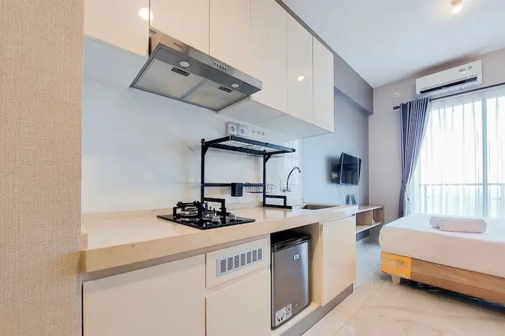 Legok: Gorgeous And Tidy Studio At Sky House Bsd Apartment