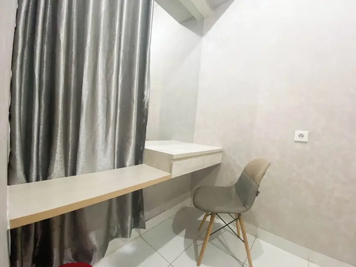 Семаранг: Elegant And Homey Studio At Amartha View Apartment