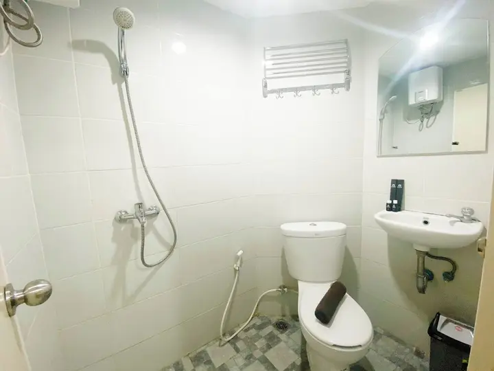 Семаранг: Elegant And Homey Studio At Amartha View Apartment