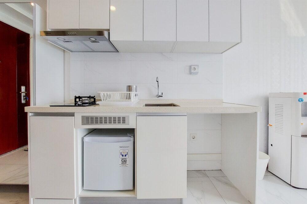 Тангеранг: Comfort Stay And Cozy Studio Sky House Alam Sutera Apartment