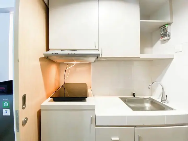 Семаранг: Minimalist And Cozy 1Br The Alton Apartment
