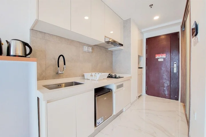 Legok: Cozy Living Studio Apartment Sky House Bsd