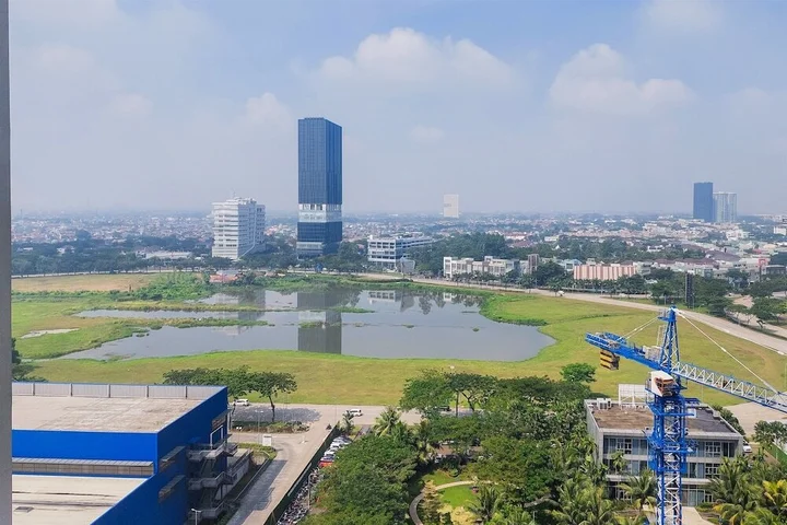 Тангеранг: Wonderful Studio Apartment At Sky House Alam Sutera