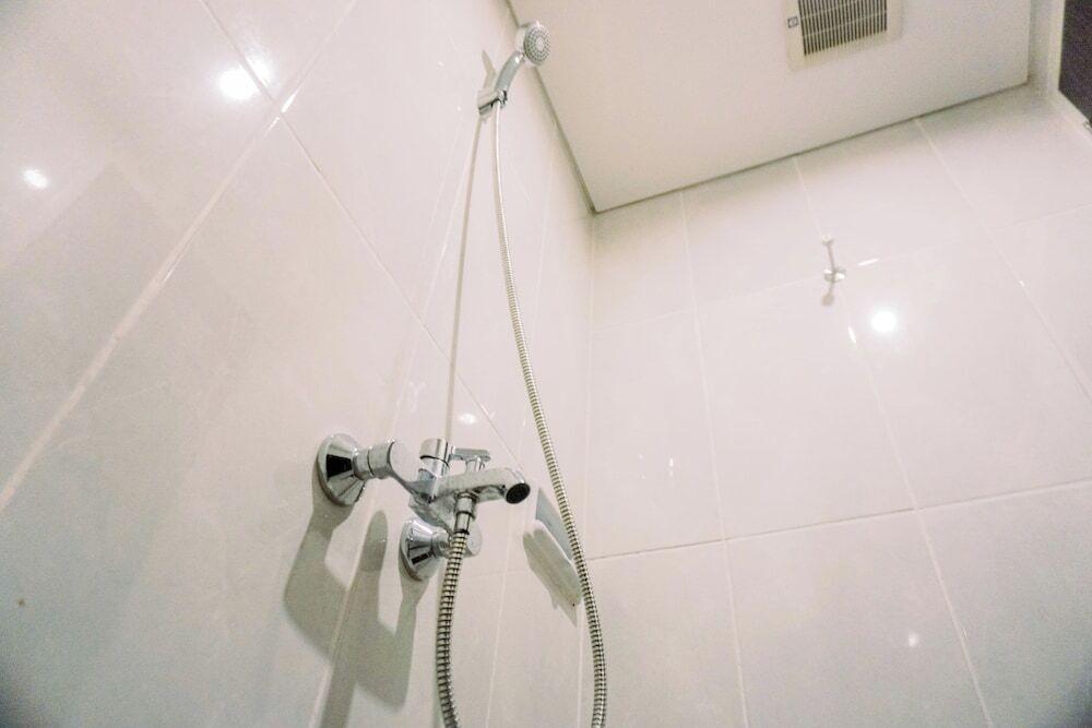 Legok: Homey And Good Deal Studio Serpong Garden Apartment