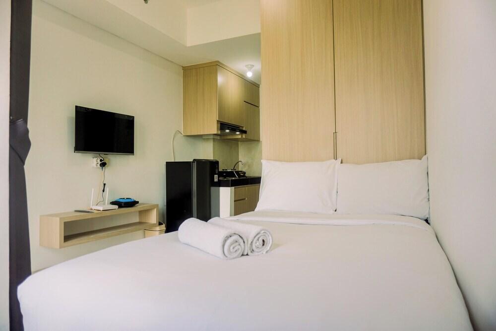 Legok: Homey And Good Deal Studio Serpong Garden Apartment