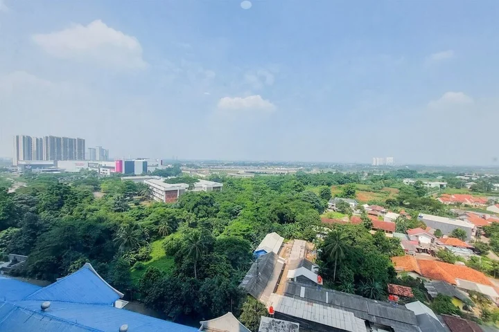 Legok: Comfort And Homey Studio Apartment At B Residence