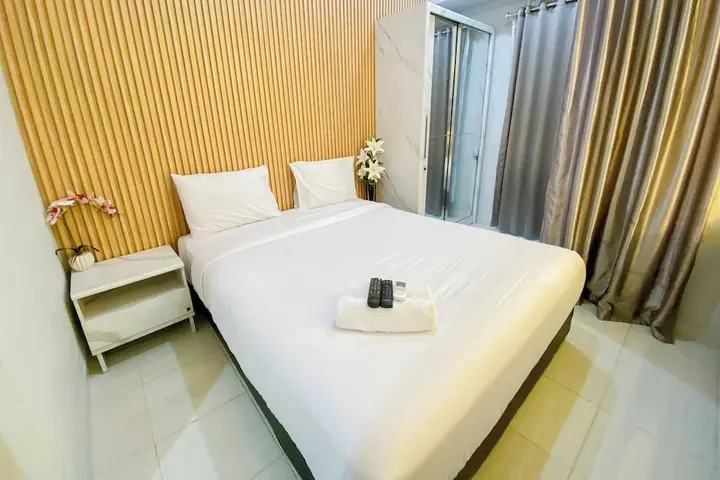 Семаранг: Nice And Cozy Studio At Amartha View Apartment