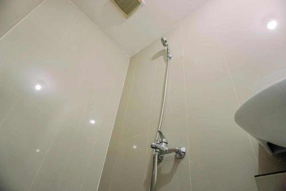 Legok: Modern Classic Studio At Majestic Point Serpong Apartment