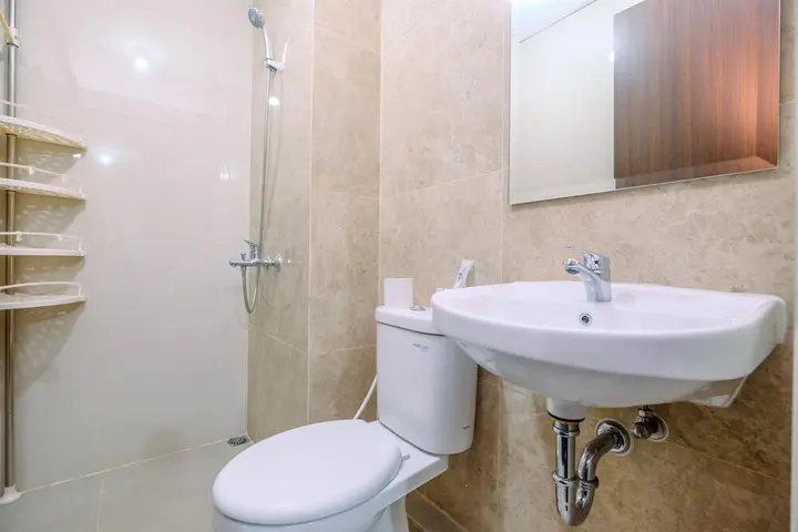 Депок: Modern And Comfort 2Br Transpark Cibubur Apartment