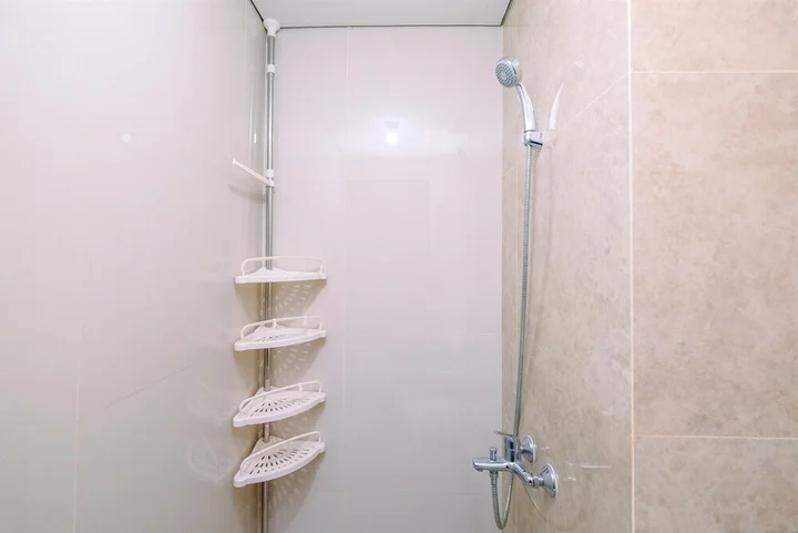 Депок: Modern And Comfort 2Br Transpark Cibubur Apartment