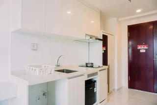 Тангеранг: Warm And Simply Studio Room Sky House Alam Sutera Apartment