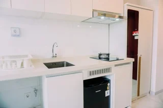 Тангеранг: Warm And Simply Studio Room Sky House Alam Sutera Apartment