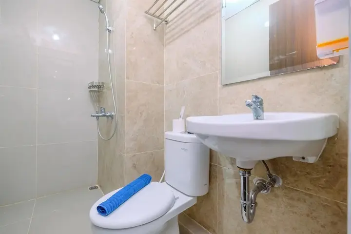 Депок: Modern Look And Homey 2Br Transpark Cibubur Apartment Near Mall