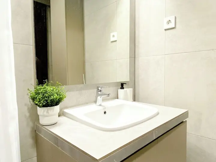 Чикаранг: Simply And Comfortable 2Br Pollux Chadstone Apartment