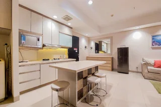 Legok: Comfort And Cozy Stay 2Br Paramount Skyline Apartment