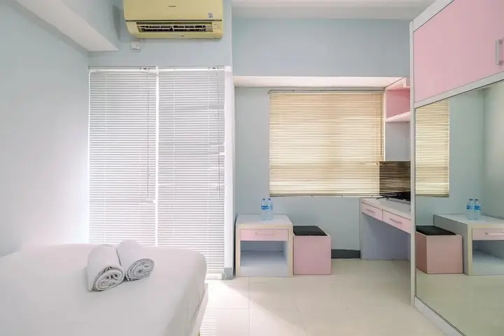 Homey And Cozy Studio Room Taman Melati Margonda Apartment — фото 1