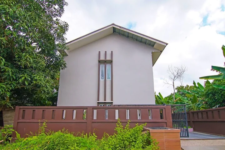 Пеканбару: SPOT ON 92570 Putri Guest House Syariah Near SPBU Rimbo Panjang