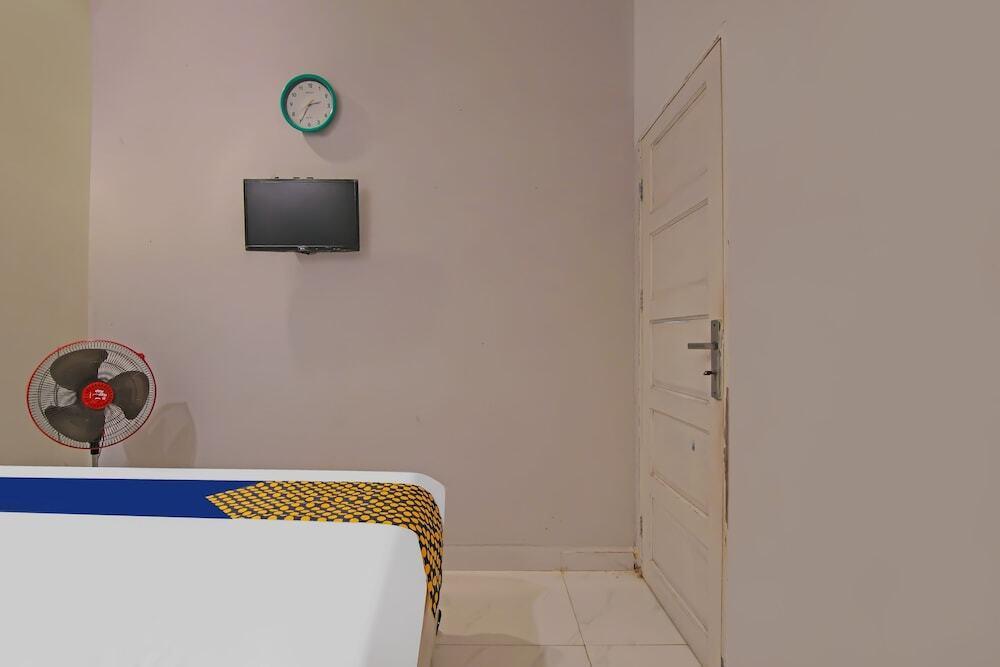Пеканбару: SPOT ON 92570 Putri Guest House Syariah Near SPBU Rimbo Panjang