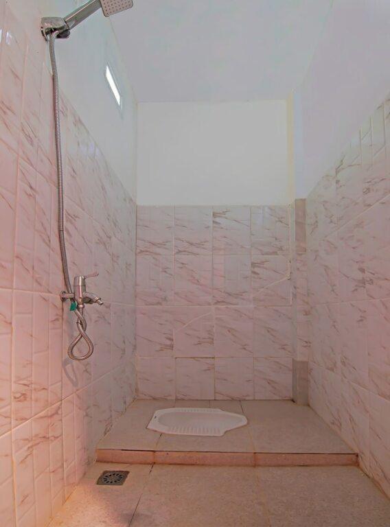 Пеканбару: SPOT ON 92570 Putri Guest House Syariah Near SPBU Rimbo Panjang