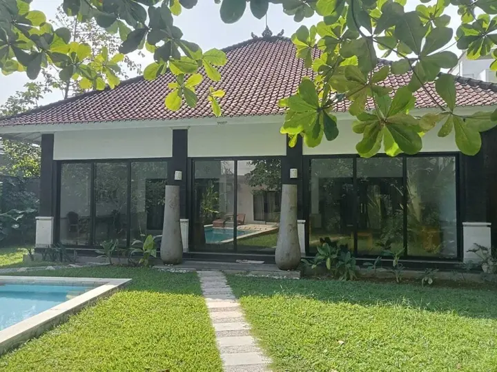 Кута: Villa Mertanadi 18