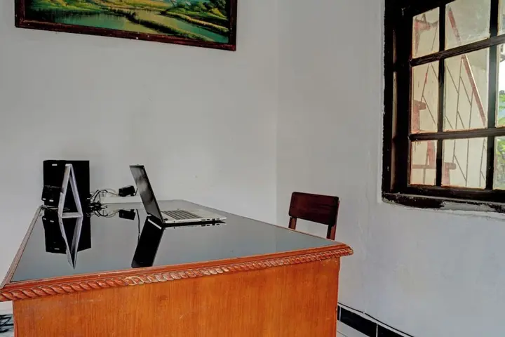 Сукабуми: SPOT ON 92856 Home Stay Syariah Aom Kusman