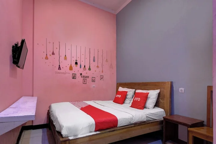 Семаранг: OYO 92877 Hotel Rainbow 7296