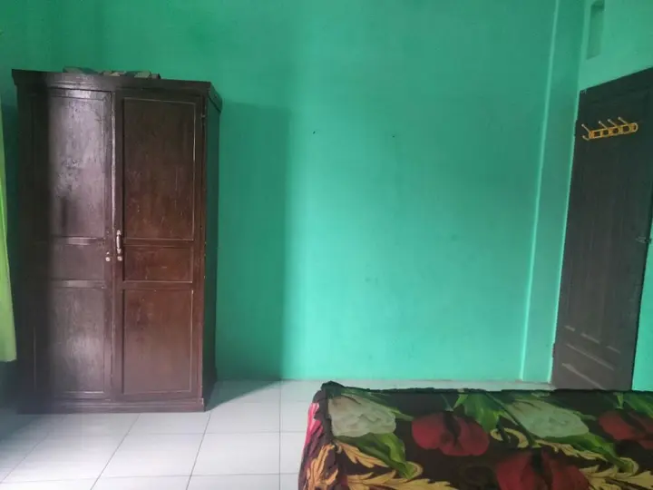 Медан: SPOT ON 92839 Nany Asoka Syariah Near Anyong Cafe Studio
