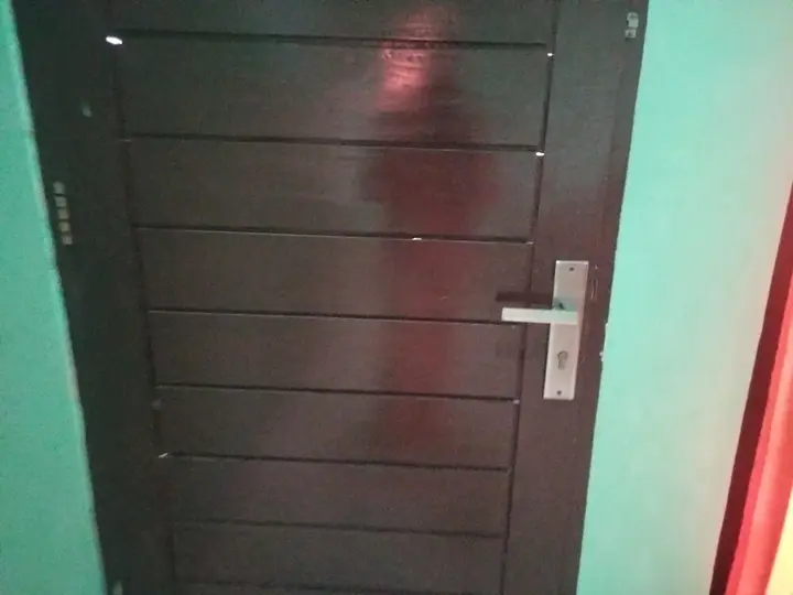 Медан: SPOT ON 92839 Nany Asoka Syariah Near Anyong Cafe Studio