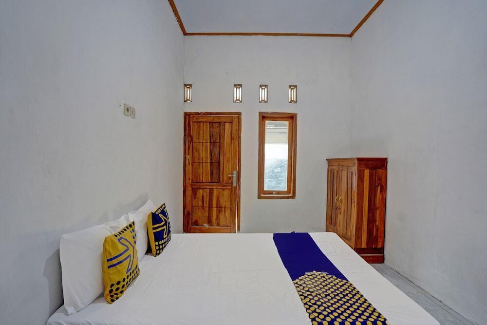 Пеканбару: OYO 92861 Raya Guest House Syariah