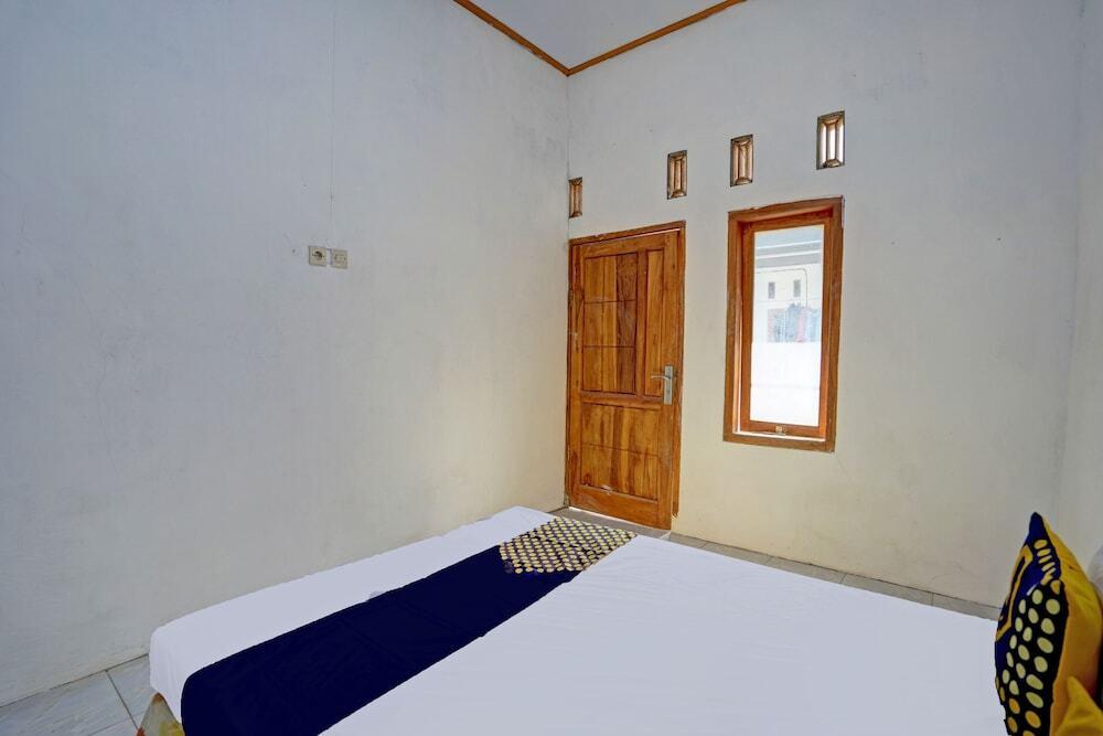 Пеканбару: OYO 92861 Raya Guest House Syariah