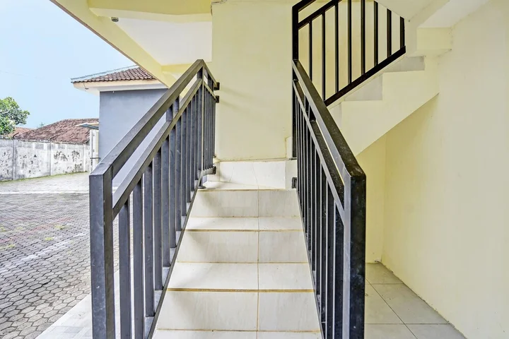 Маланг: SPOT ON 92799 Tanjung Indah Homestay Syariah