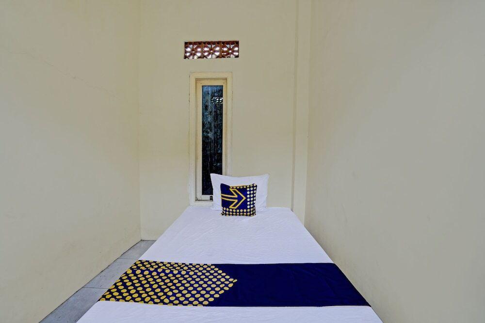 Маланг: SPOT ON 92799 Tanjung Indah Homestay Syariah