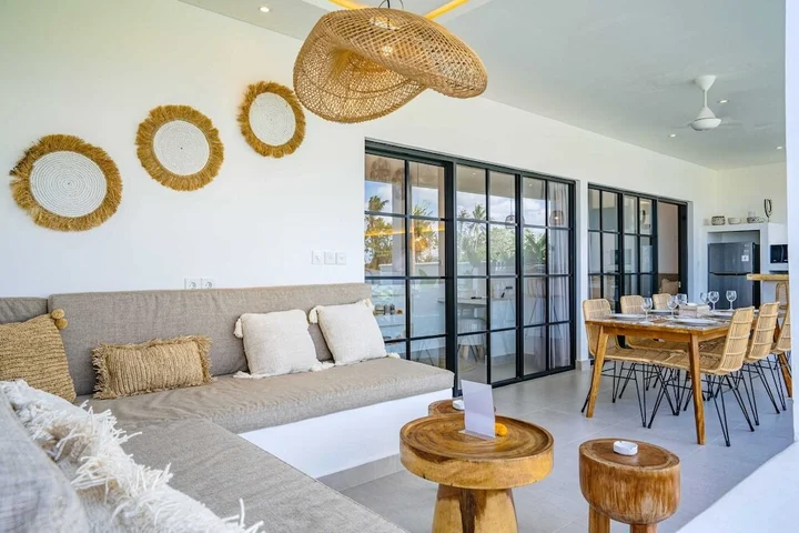 Переренан: Villa L at Seseh