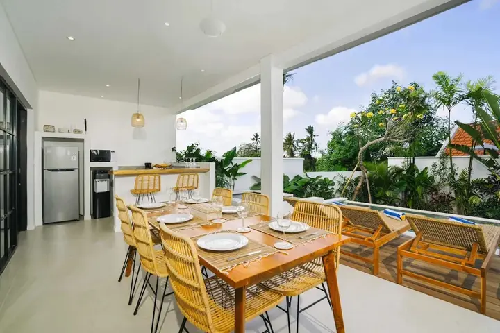 Переренан: Villa L at Seseh