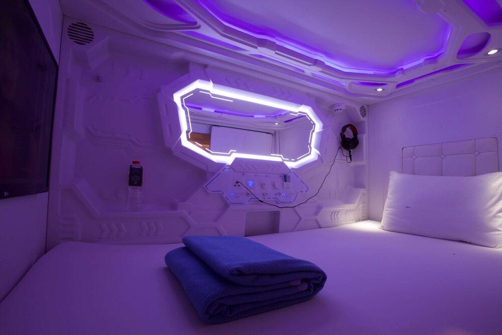 Тангеранг: Digital Airport Hotel Terminal 2