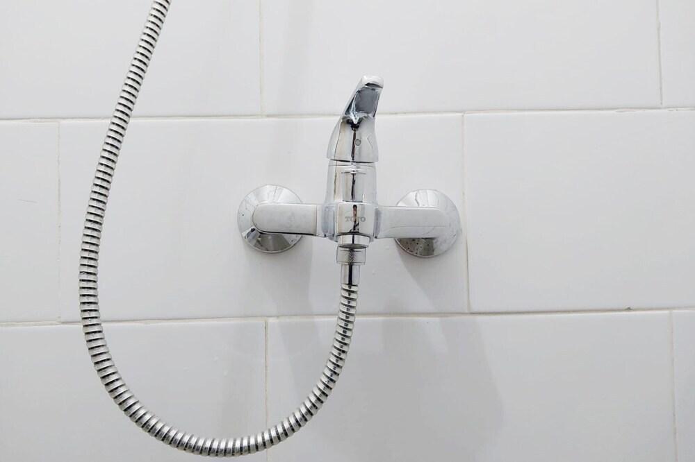 Батуретно: Homey And Cozy Living Studio Taman Melati Sinduadi Apartment