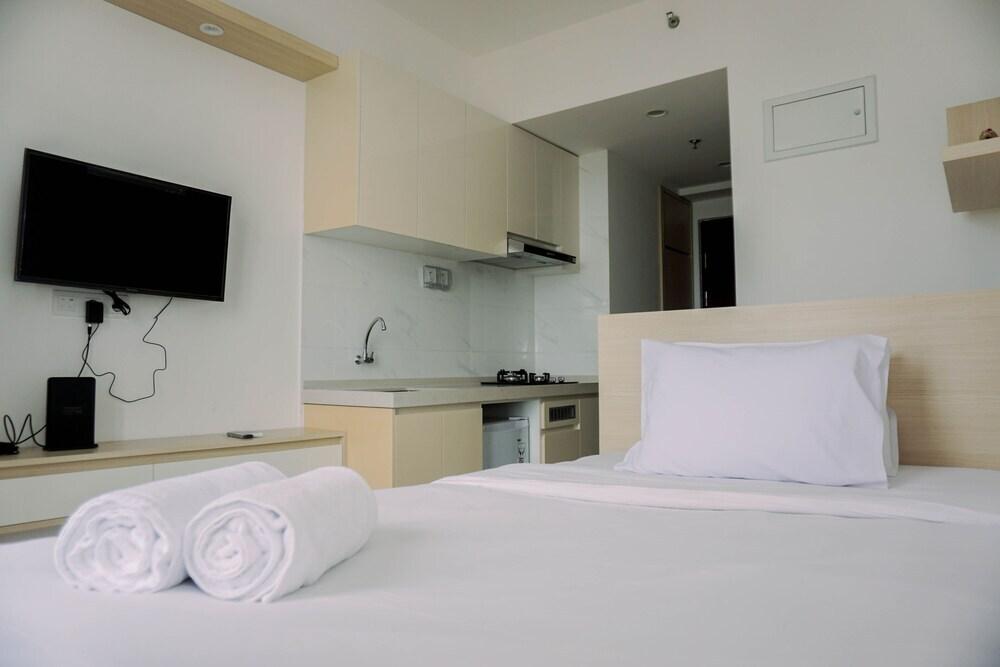 Cozy And Best Choice Studio Sky House Bsd Apartment — фото 4