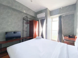 Семаранг: Homey And Good Choice Studio At Amartha View Apartment