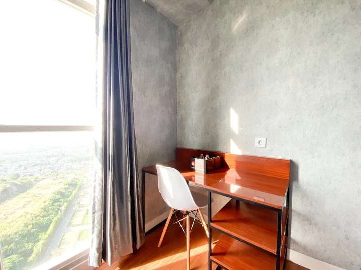 Семаранг: Homey And Good Choice Studio At Amartha View Apartment
