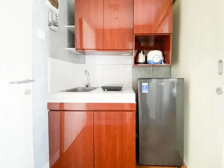 Семаранг: Homey And Good Choice Studio At Amartha View Apartment