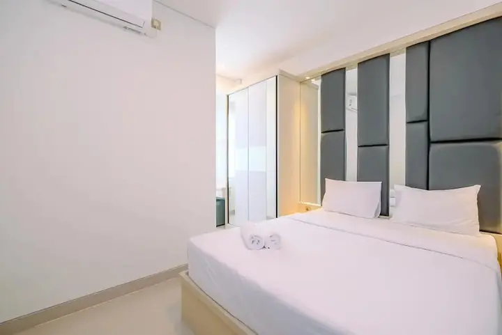 Депок: Simply Modern And Classic 2Br At Transpark Cibubur Apartment