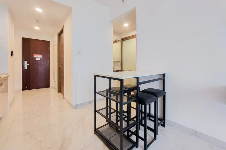 Legok: Comfortable And Homey Living 2Br At Sky House Bsd Apartment